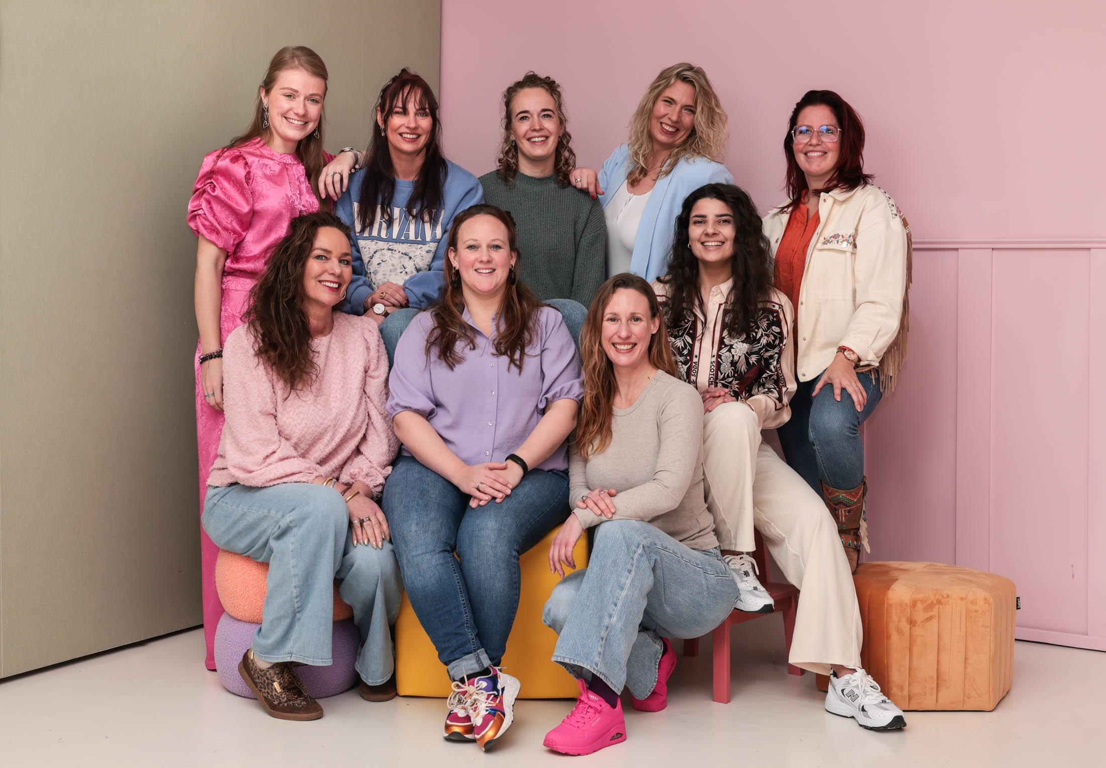 Team van schoolfotomeiden